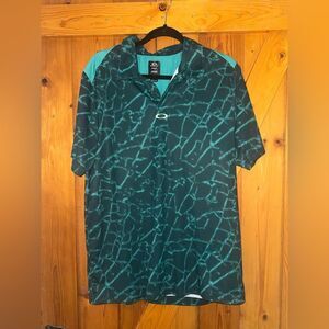 Oakley Men's Polo golf Shirt in Teal broken glass Pattern